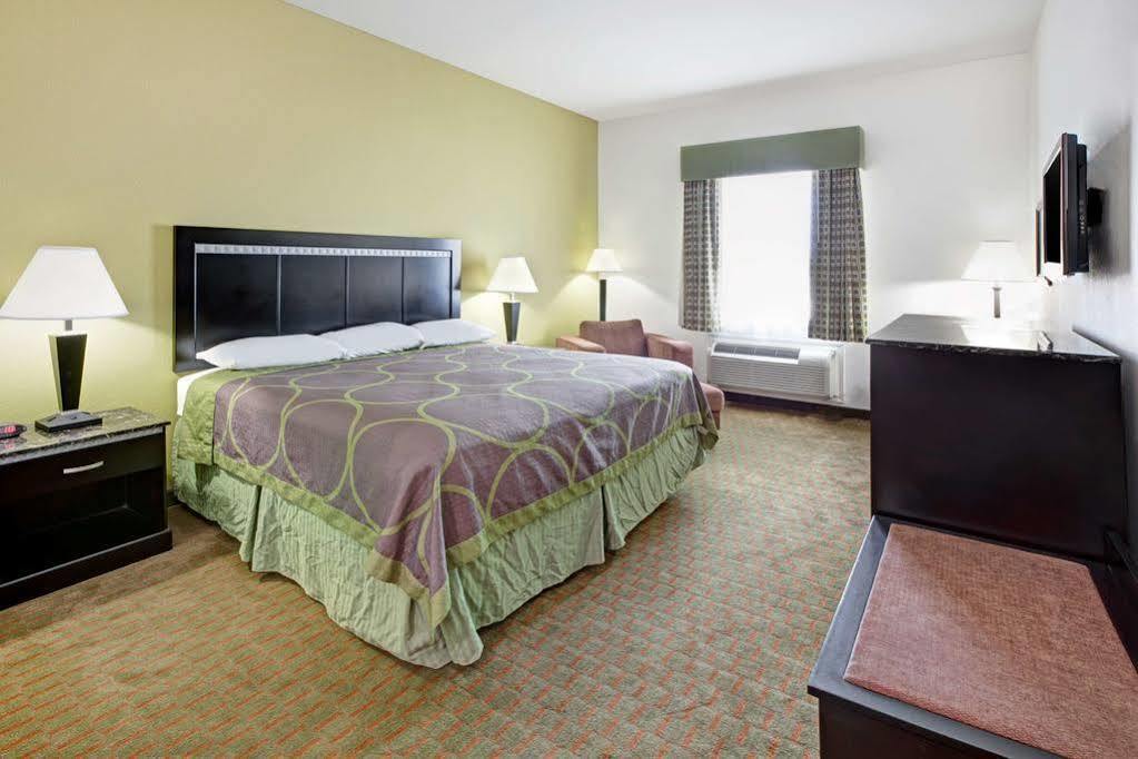Super 8 By Wyndham Laporte La Porte Exterior photo